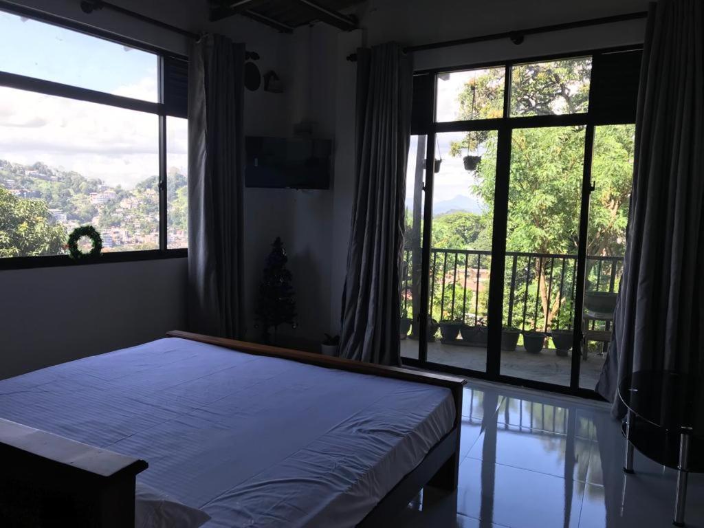 S V Homestay Kandy Exterior photo