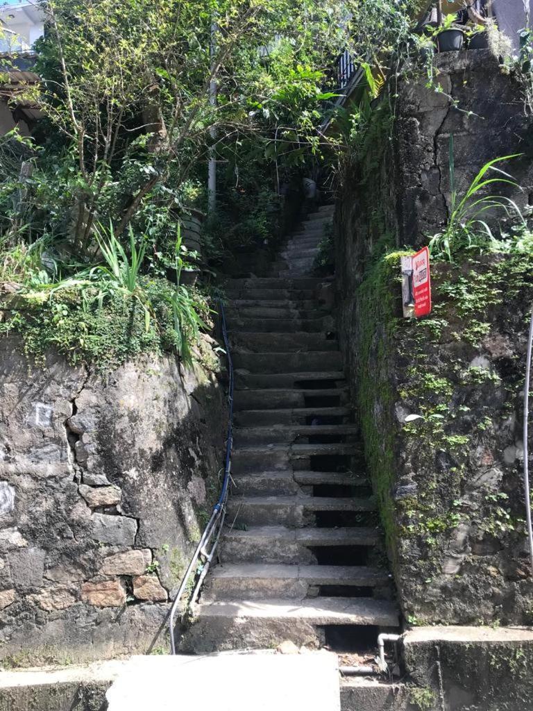 S V Homestay Kandy Exterior photo